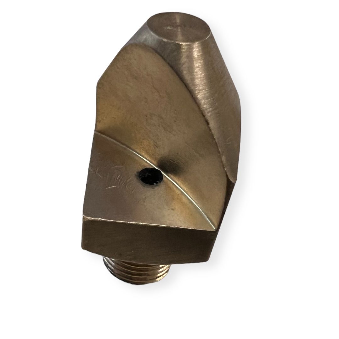 Flat fan deflector nozzle in brass, male thread